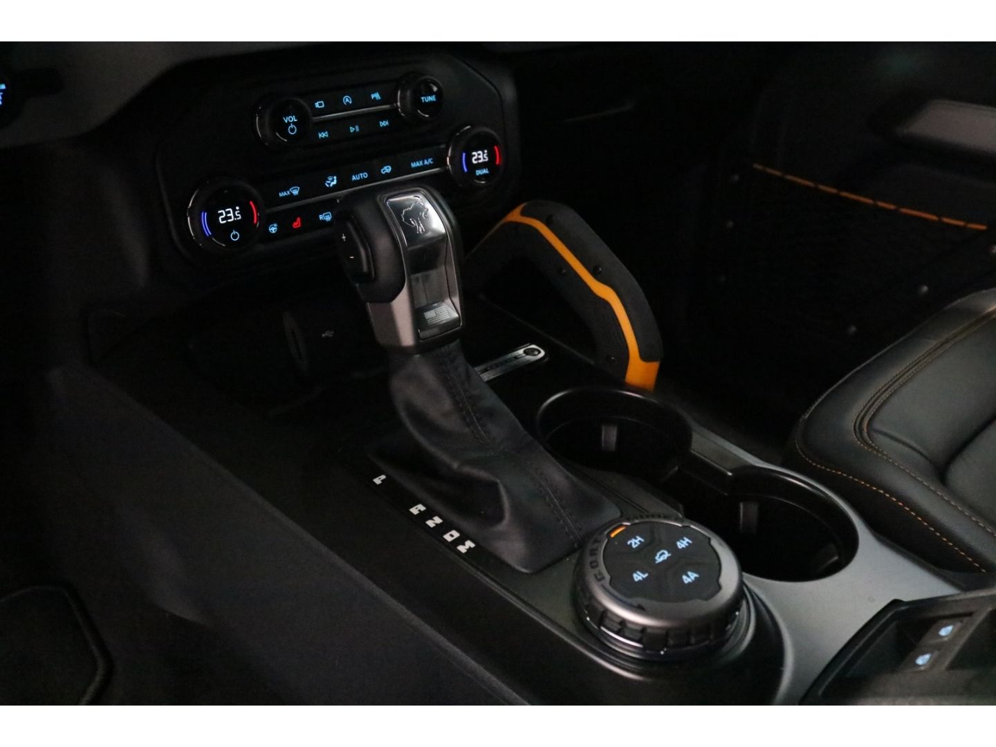 Fahrzeugabbildung Ford Bronco TG1 Badlands e-4WD 2.7 EcoBoost EU6d