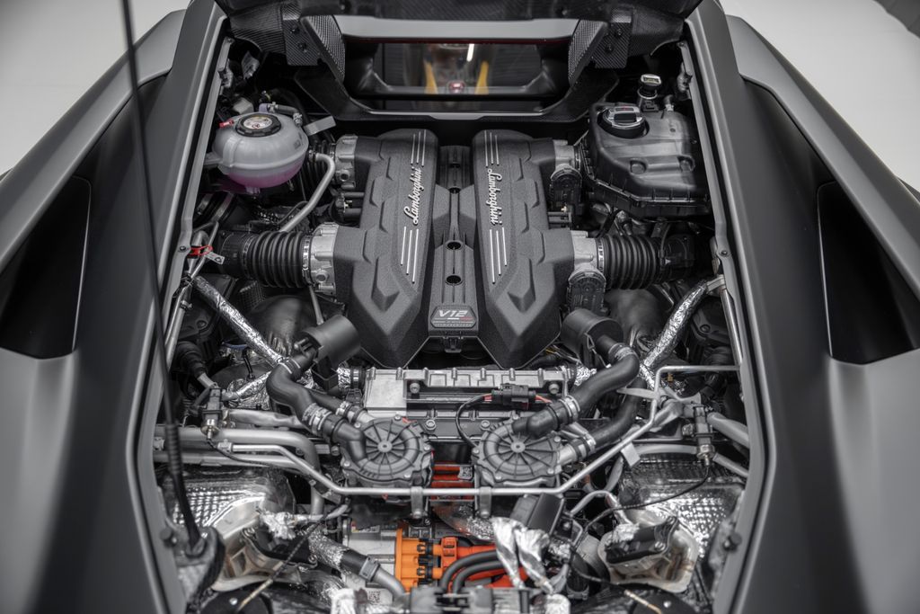 Revuelto 6.5 V12 MATTBLACK BIG CARBON PACKAGES - Bild 30