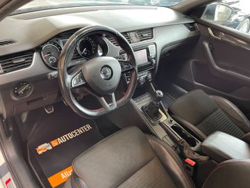 Skoda Octavia Combi RS *2.Hd*Xenon*Navi*