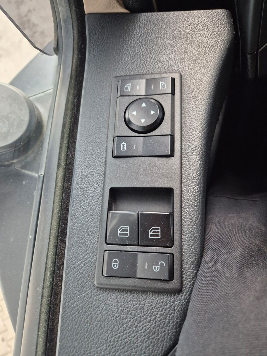 Fahrzeugabbildung Mercedes-Benz Arocs 2548 L 6x2/4 HAD Palfinger T20A AHK