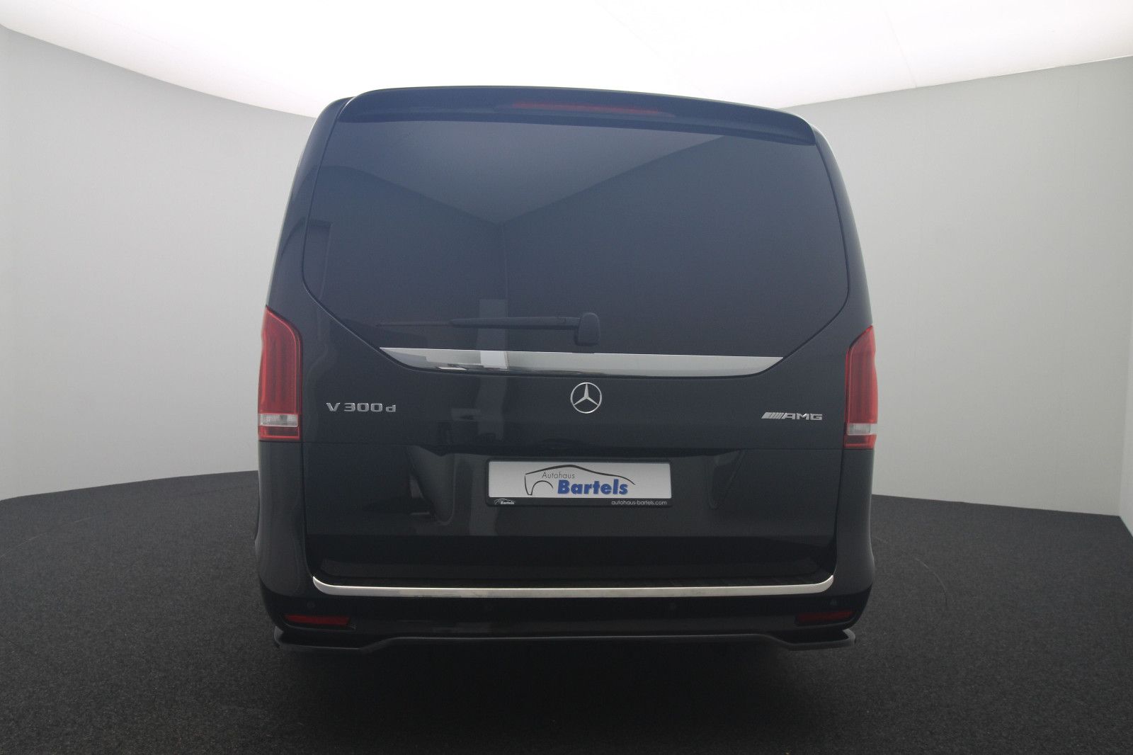Fahrzeugabbildung Mercedes-Benz V 300d Avantgarde Edition AMG 4Matic extralang