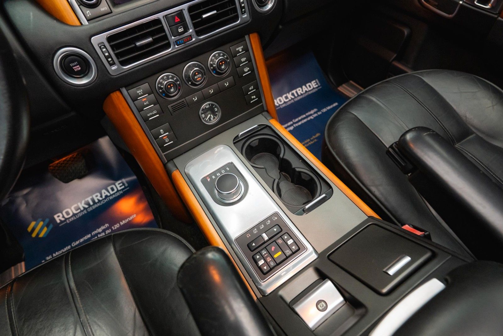 Fahrzeugabbildung Land Rover Range Rover V8 4.4 TD Vogue | Turbo + TÜV NEU