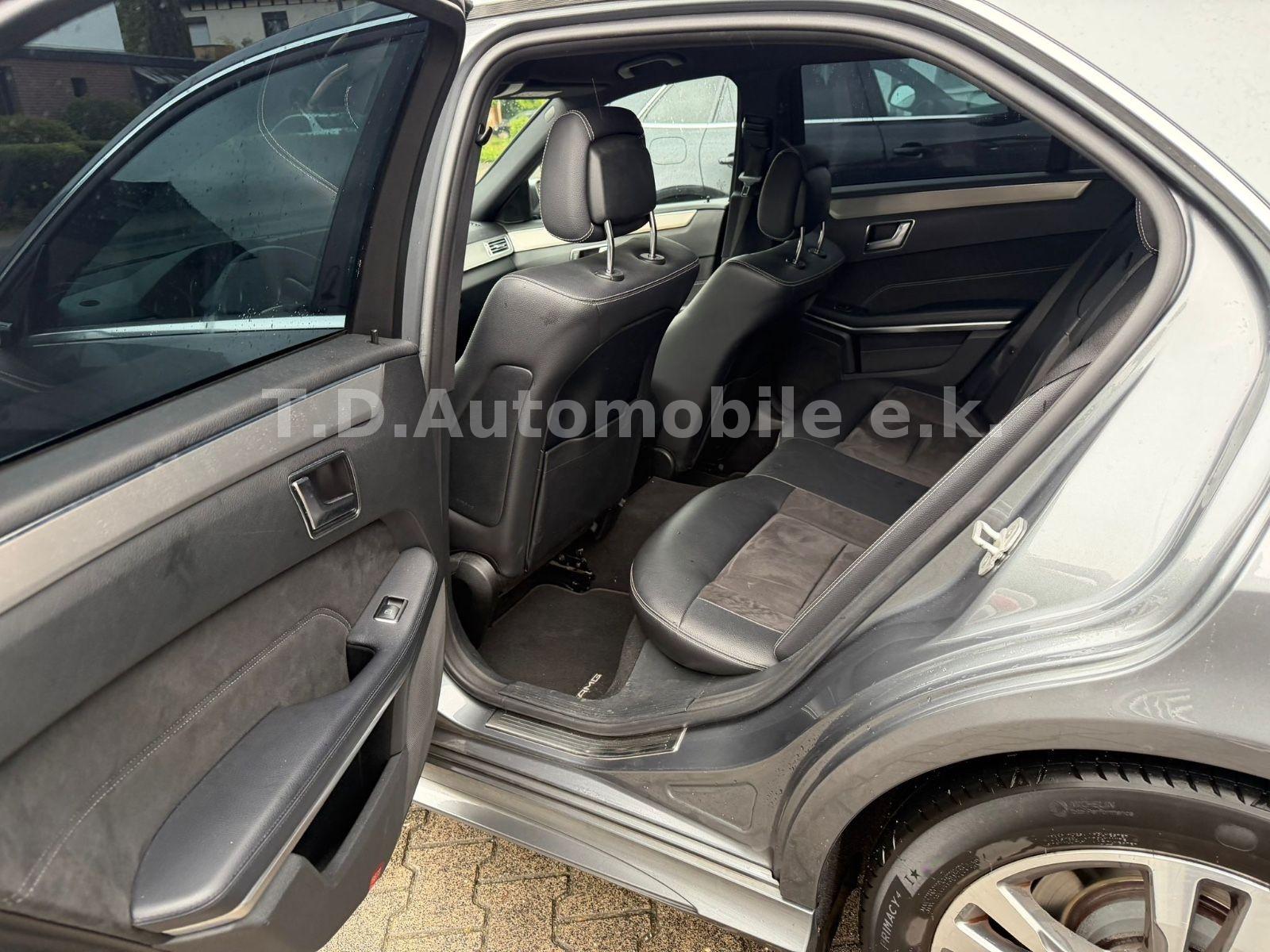 Mercedes-Benz E 220  Limousine  BlueEfficiency Edition /AMG/