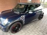 MINI John Cooper Works - blaue MINI John Cooper Works