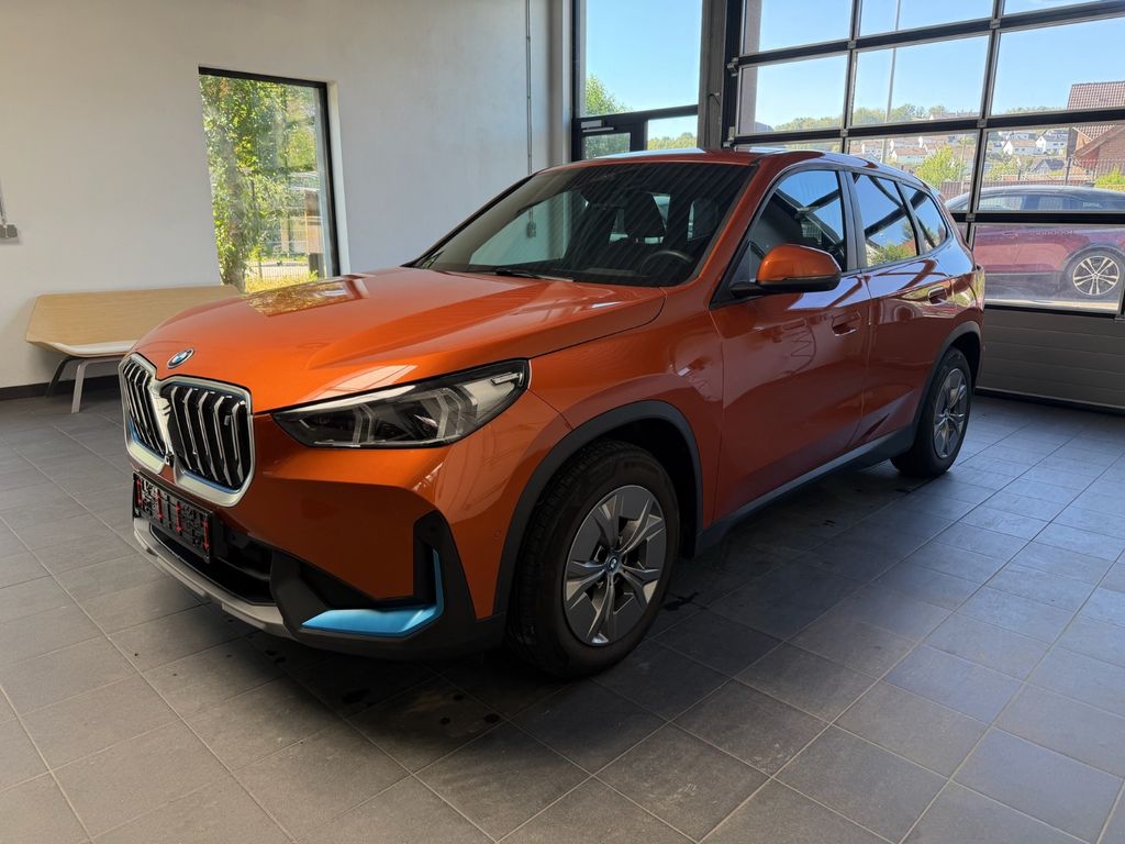 Image of BMW iX1