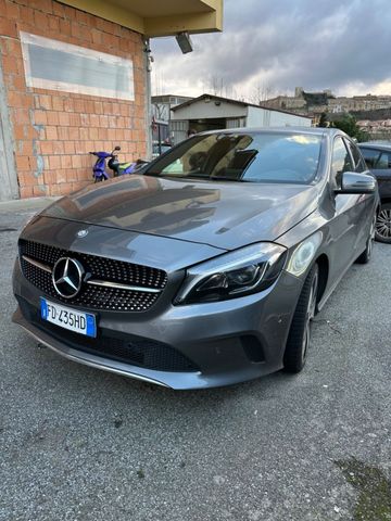 Mercedes-Benz Mercedes-benz A 200 A 200 d Automatic 4Matic Exe