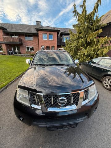 Nissan Navara D40 V6