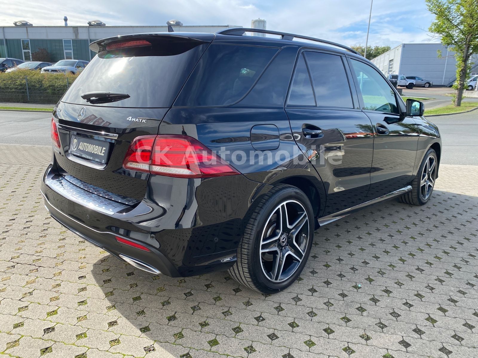 Fahrzeugabbildung Mercedes-Benz GLE 350 d 4Matic AMG Line/Navi/Air Matic/ILS/LED