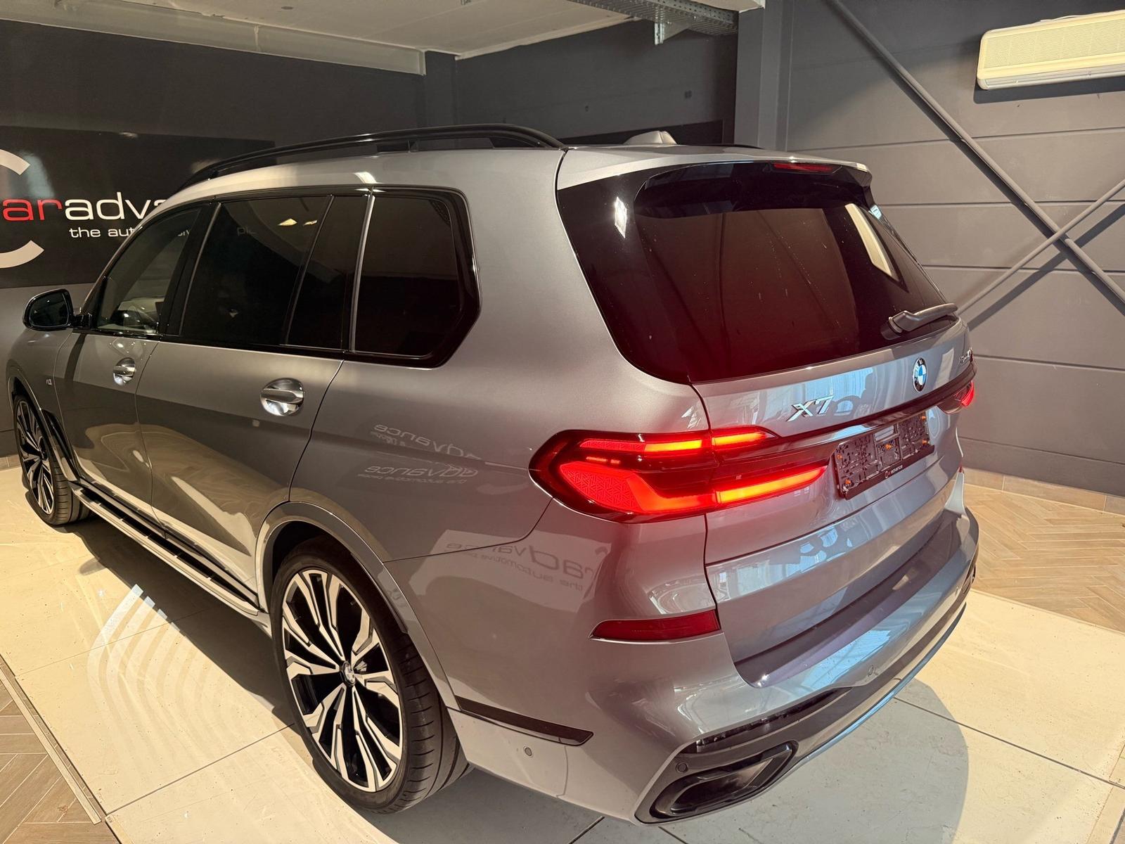 BMW X7 xDrive40d M Sport Pro – 7