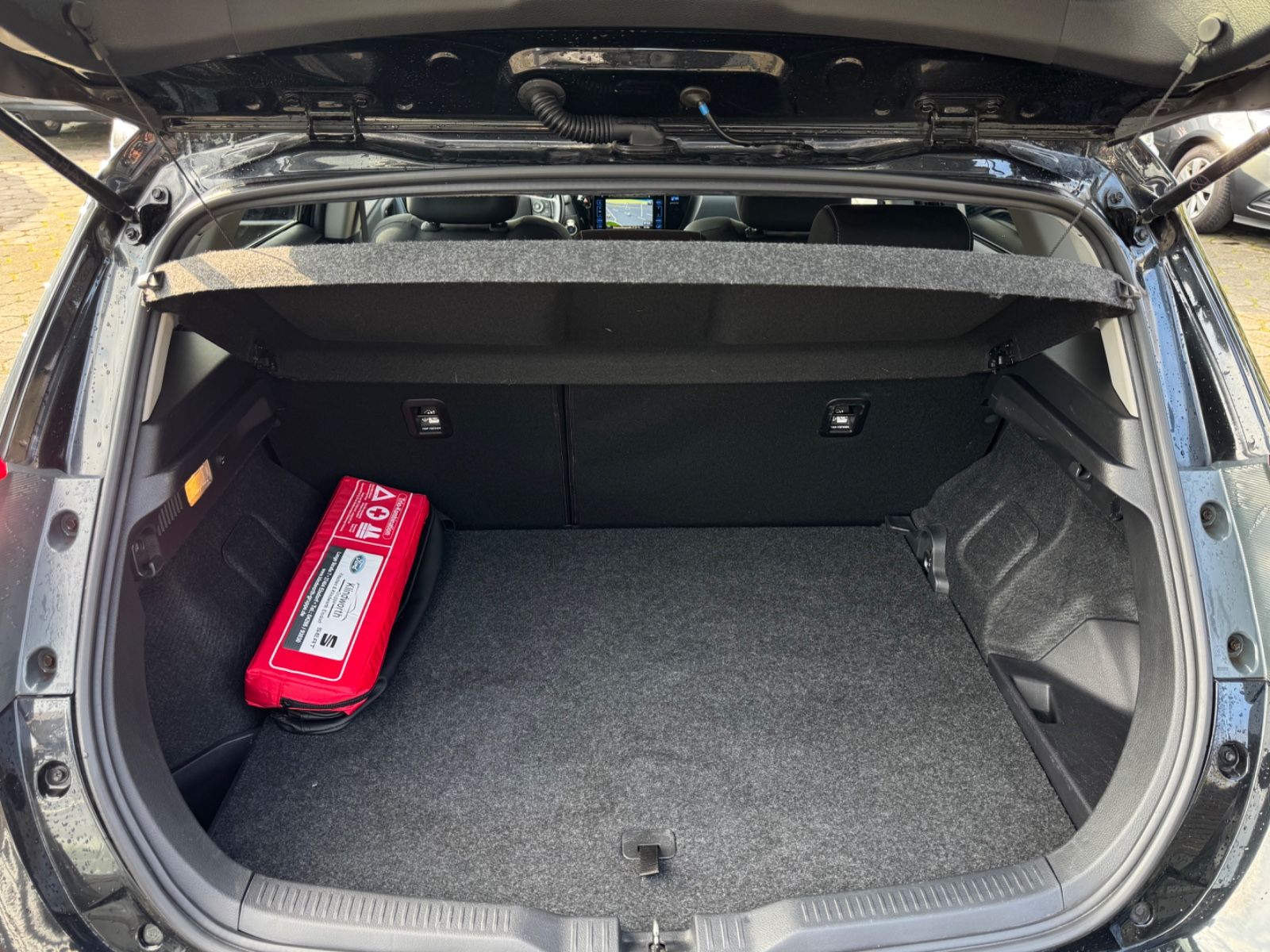 Fahrzeugabbildung Toyota Auris Hybrid Edition-S+*LED*SZH*Kamera*Navi