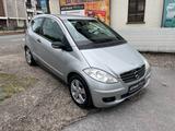 Mercedes-Benz A 150 Classic Automatik / Klima / Scheckheft / - gebrauchte Mercedes-Benz A 150 aus dem Jahr 2005