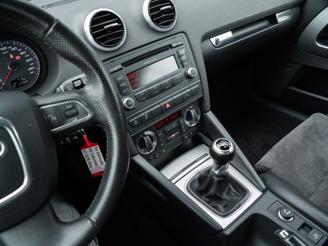A3 Cabriolet 1.2 TFSI Ambition XENON+18'+SZH VOR