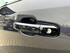 Fahrzeugabbildung Chevrolet Silverado High Country 6.2 V8 Black-Package LPG