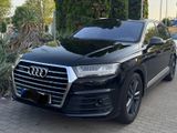 Audi Q7 3.0 TDI-S-Line Plus/Bose/LED/7-Sitze/AHK/Pano - Audi Q7 Gebrauchtwagen in Frankfurt