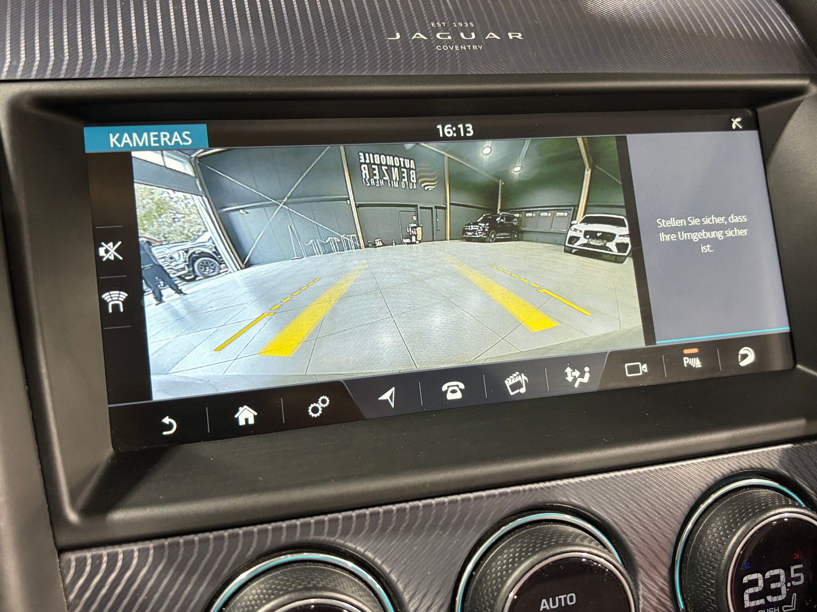 Fahrzeugabbildung Jaguar F-TYPE Cabriolet**SOUND**NAVI**KAMERA**APPLE**