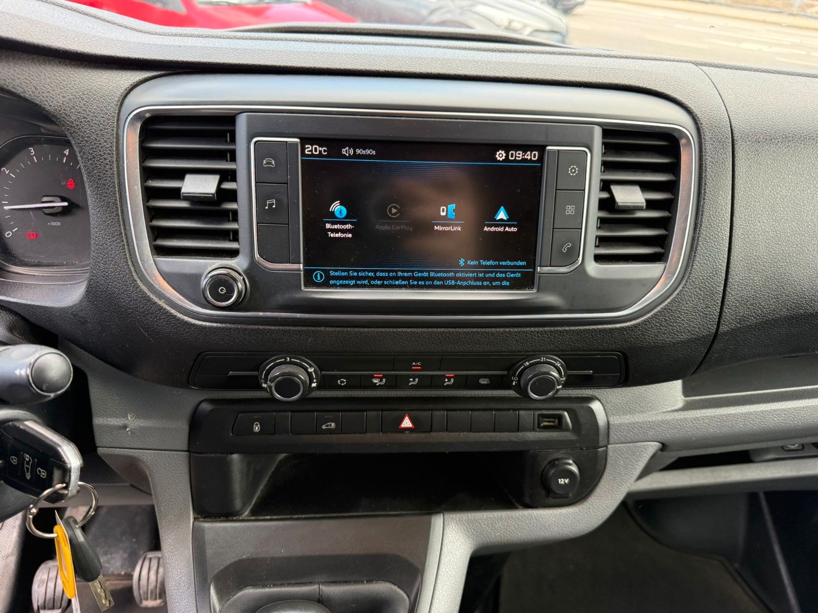 Fahrzeugabbildung Peugeot Expert Kasten Premium L2