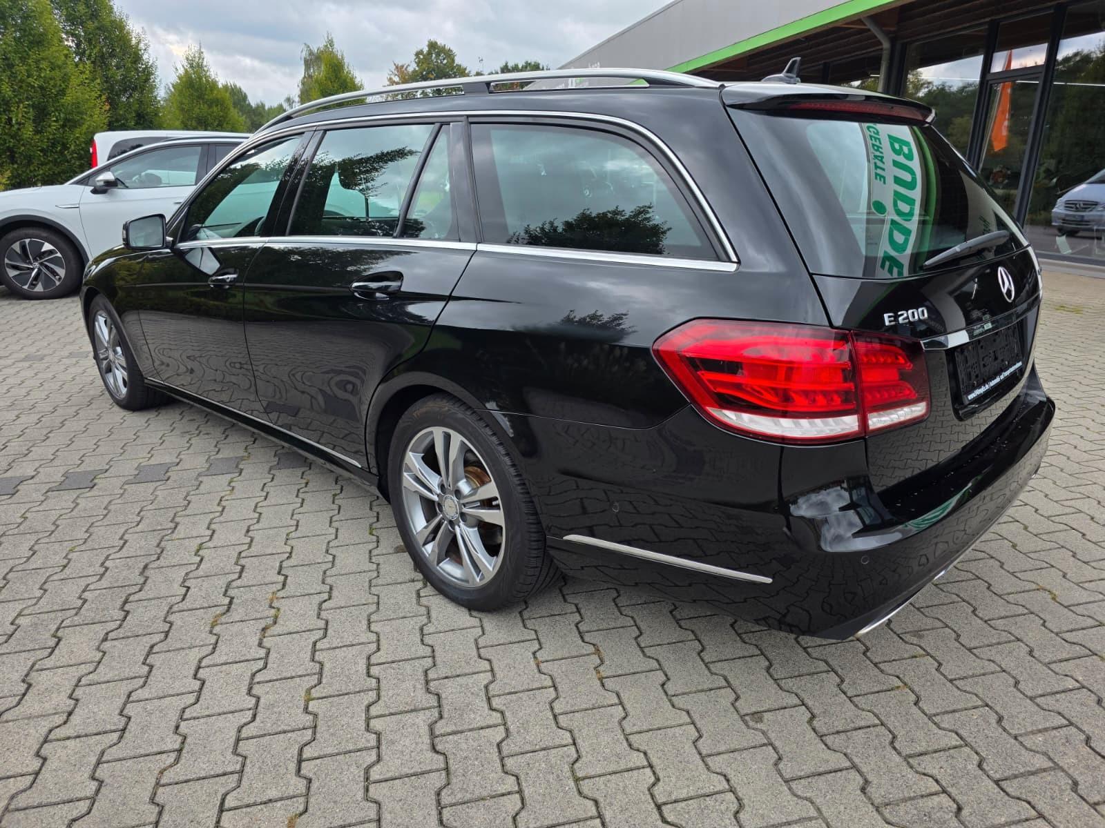 Mercedes-Benz E 200T-Modell BlueTec  Avantgarde Scheckheft
