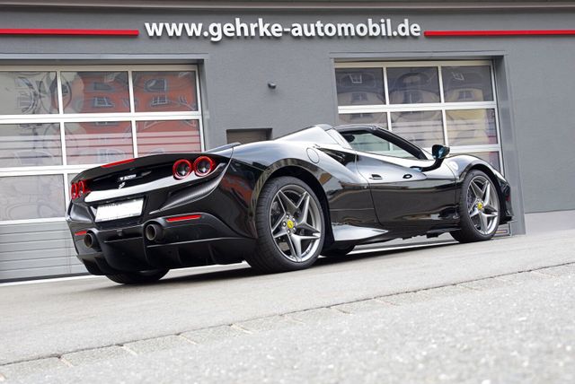 Ferrari F8 Spider*Lift,Racing-Seats,Carbon,JBL,Dt. Ausl.