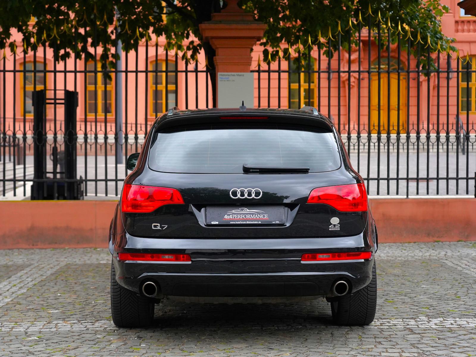 Audi Q7 4.2 V8 FSI quattro S-Line Plus | 349 ch | BVA | 7 places | Toit panoramique | Bose | Suspension pneumatique | Caméra de recul