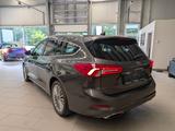 Ford Focus 2.0 Aut. Vignale LED ACC HUD Cam Pano StHz - Ford Focus Vignale mit Diesel-Antrieb
