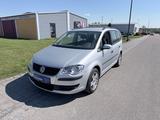 Volkswagen Touran ISOFIX*TÜV*ALLWETTER*GARANTIE UVM - gebrauchte VW Touran aus dem Jahr 2008