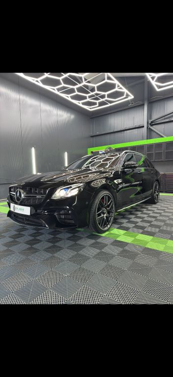 Mercedes-Benz E 63 AMG