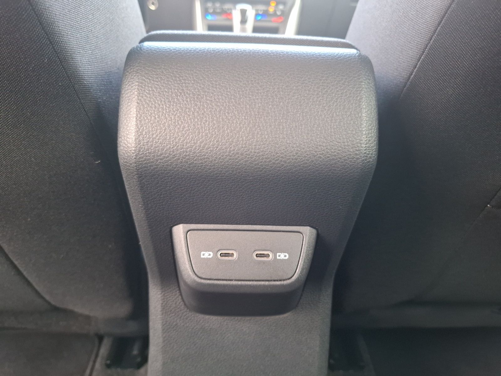 Fahrzeugabbildung Volkswagen Polo TSI Life DSG LED AID ACC Park-Assist SH