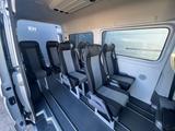 Volkswagen CRAFTER 9 SITZER KLIMAA. NAVI 177 PS 1.HAND - Volkswagen Crafter: 9 Sitzer