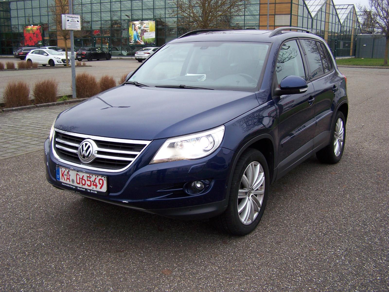 Volkswagen Tiguan Track & Field 4Motion ,Leder ,Navi,Glasd.