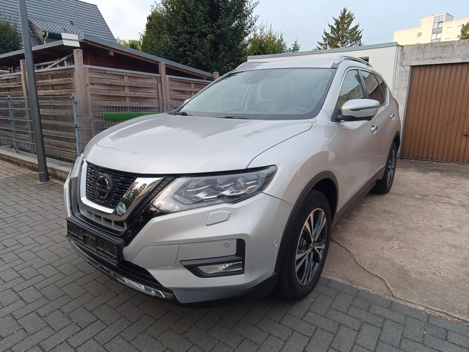Nissan X-Trail 1.7dCi TEKNA AUTOMAT,Kamera+PDC,Navi,AHK