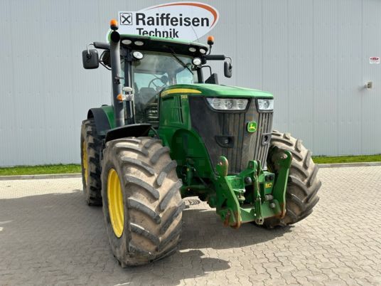 John Deere 7230R