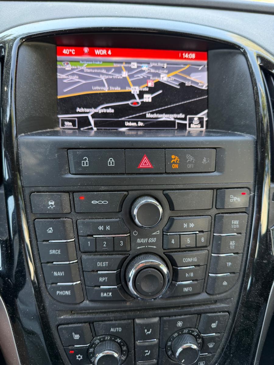 Opel Astra 2015 — photo 14