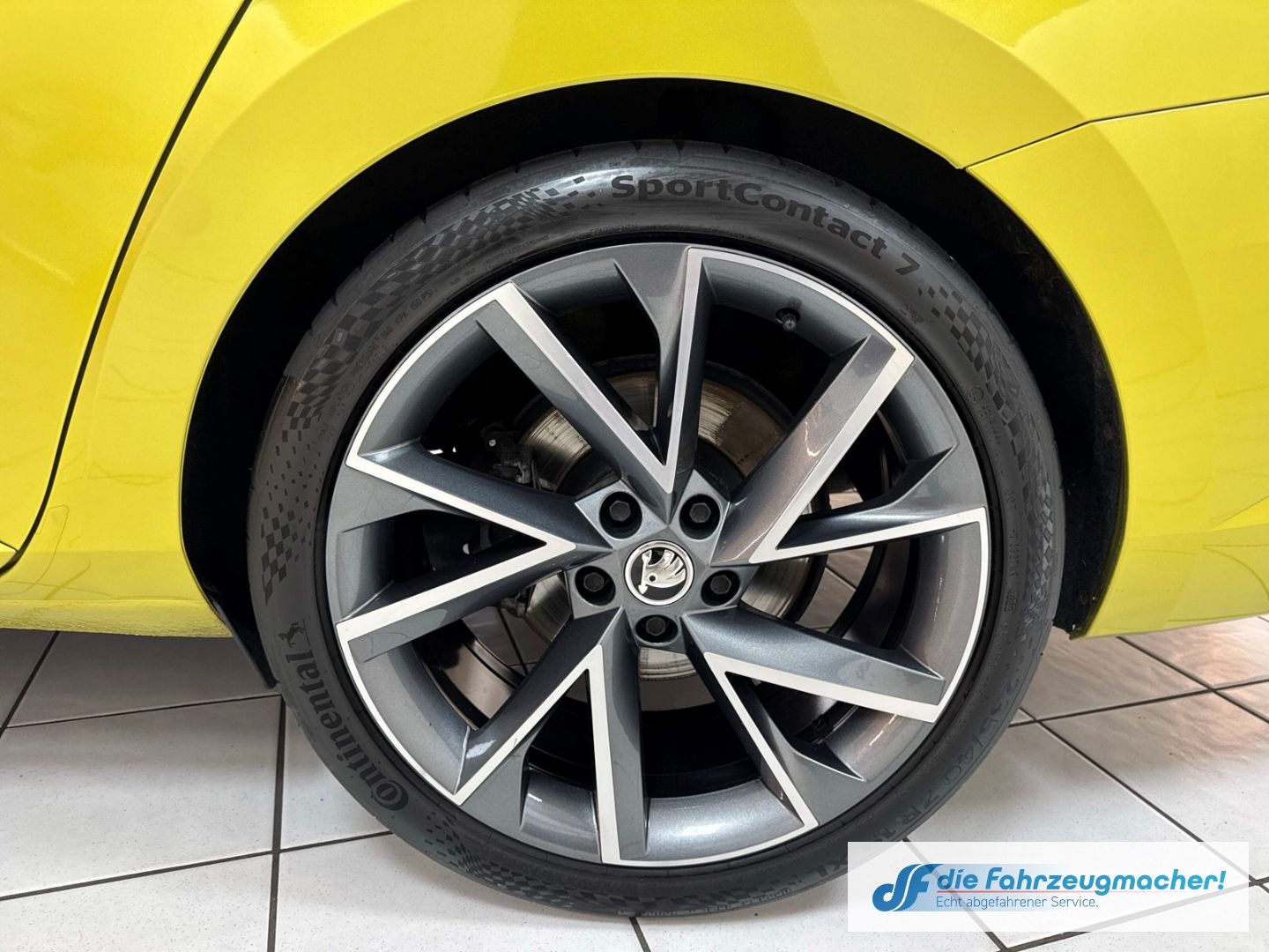 Fahrzeugabbildung SKODA Superb SportLine AD Leder Memory Sitze Soundsyst