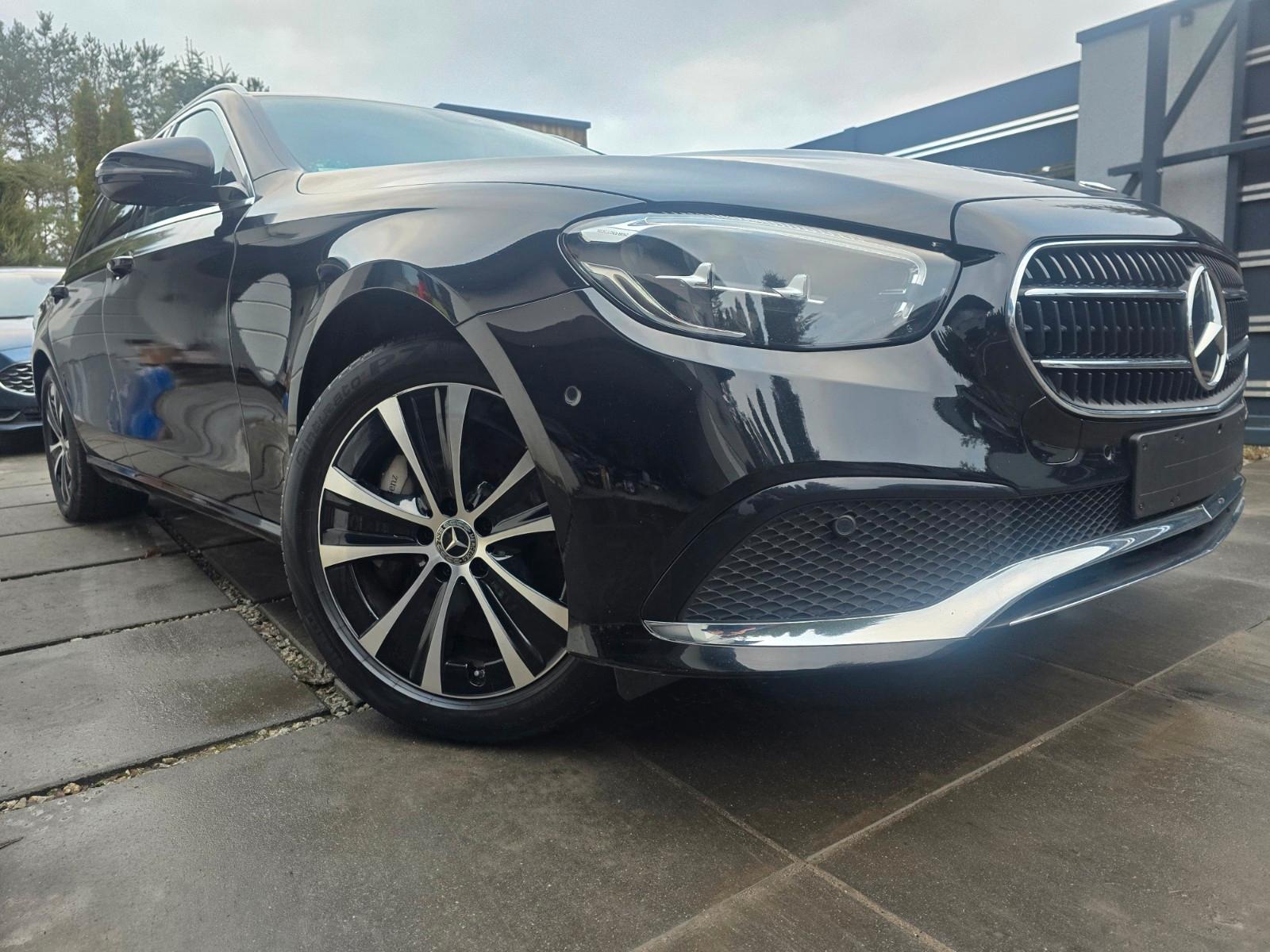 Mercedes-Benz E300de LIFT VIRTCOC NAVI MBUX SHZ AHK 2xKAMERA