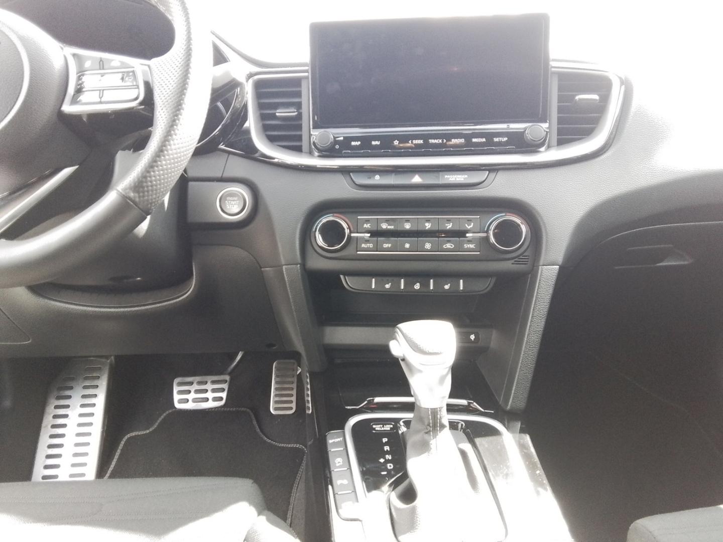 Kia Ceed_sw Sportswagon GT Line 1.5T AT Navi-ACC Dig
