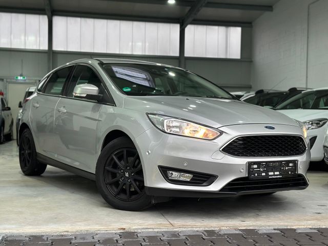 Ford Focus Lim. Business Navi SHZ