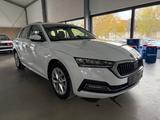 Skoda Octavia Combi 2.0 TDI Style LED/ACC/AHK/SHZ/Navi - Skoda Octavia mit Diesel-Antrieb: Kombi, Automatik