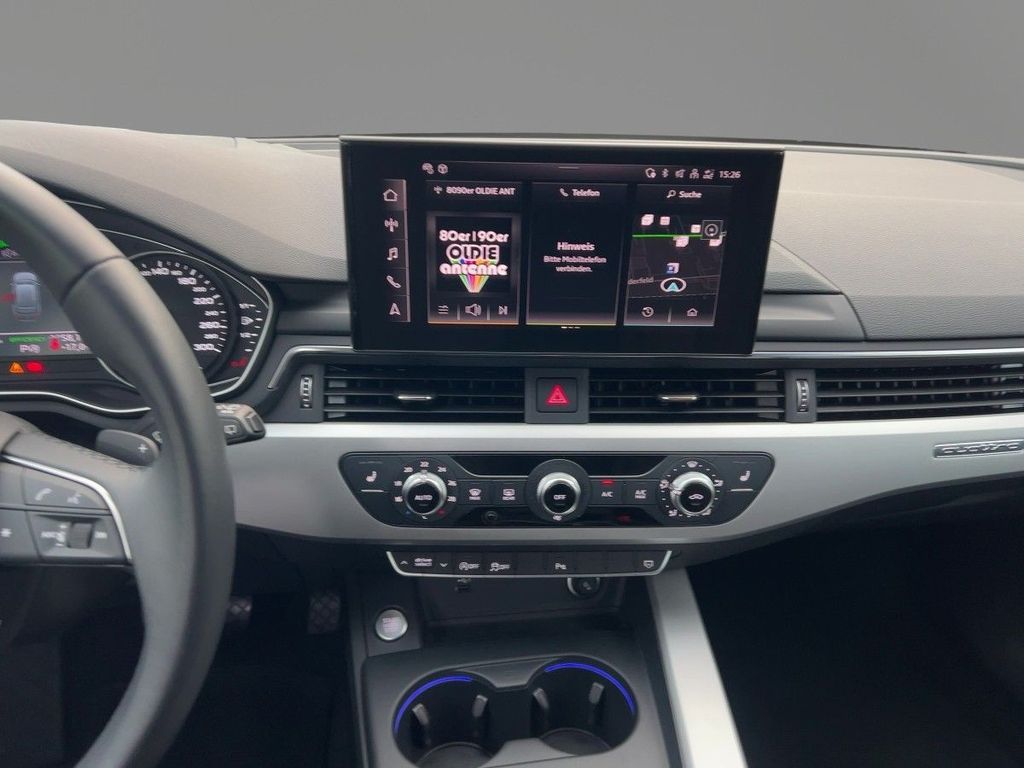 AUDI A4 2024