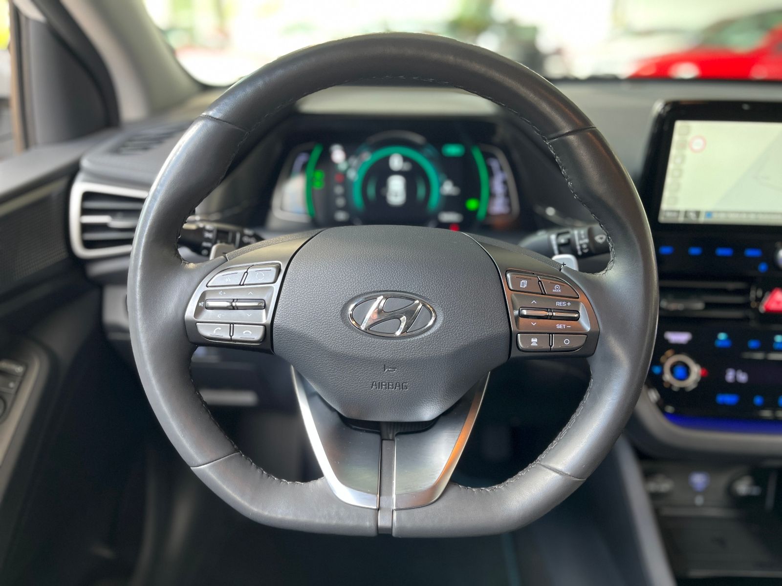 Fahrzeugabbildung Hyundai IONIQ Style Hybrid AHK LED NAV SHZ ALU