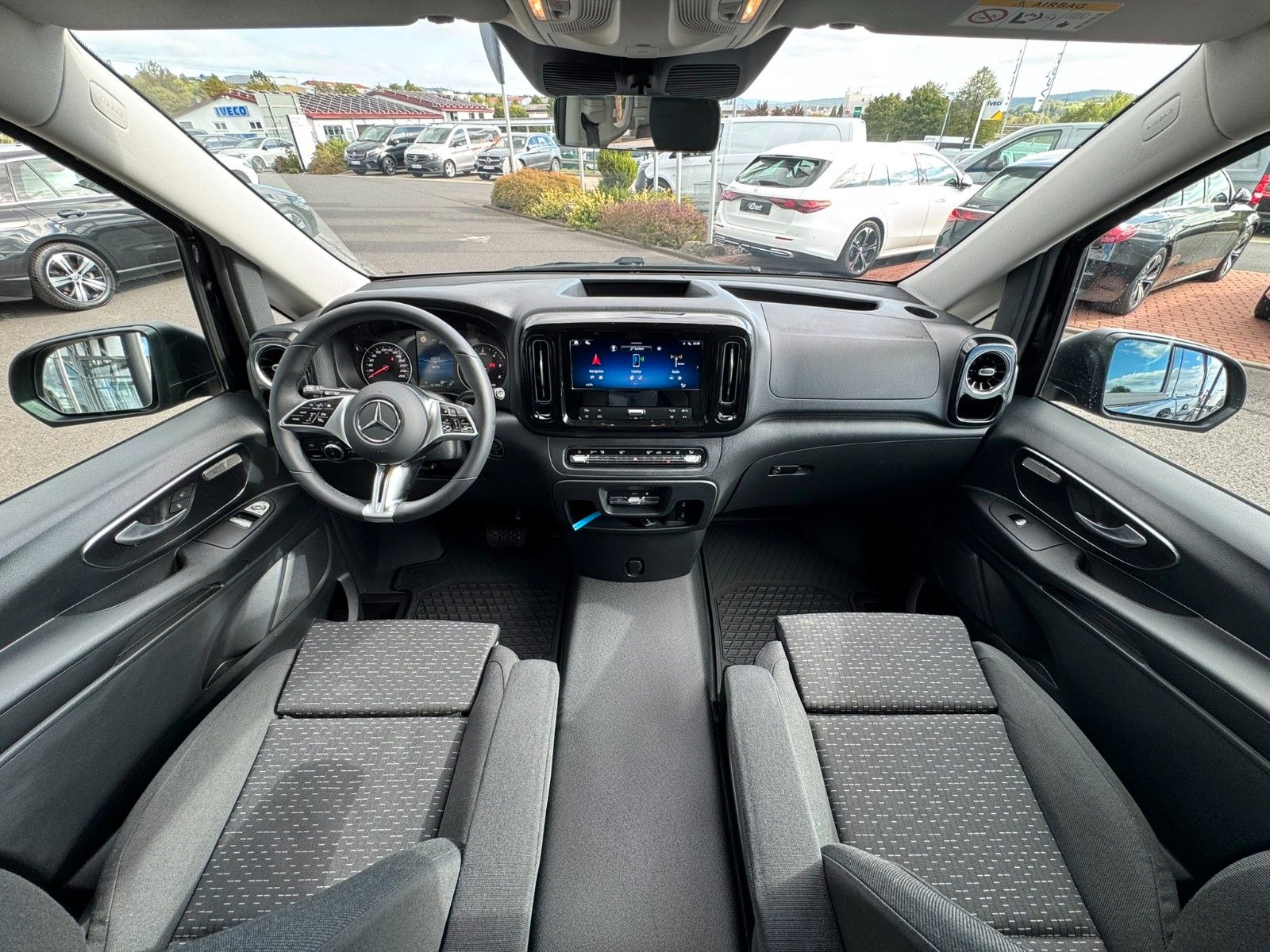 Fahrzeugabbildung Mercedes-Benz Vito 119 CDI 4x4 Tourer PRO Extral Stdh AHK2,5t