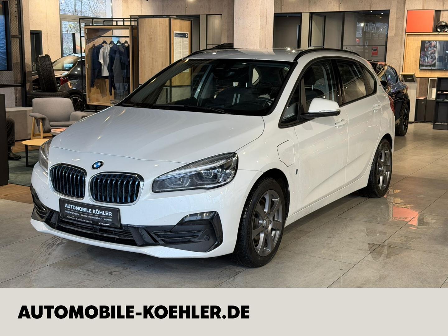 BMW 225 Active Tourer xe Sport Line Navi LED SITZHZG