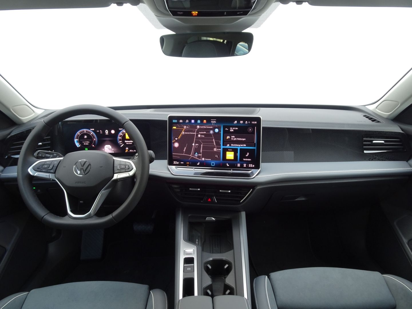 Passat Variant Business 2.0 TDI DSG HUD/AHK/360°