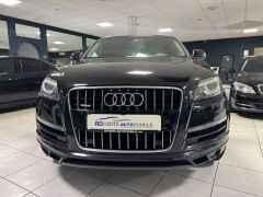 AUDI Q7 3.0 TDI  quattro Euro6/BOSE/STANDHEIZUNG/AHK!