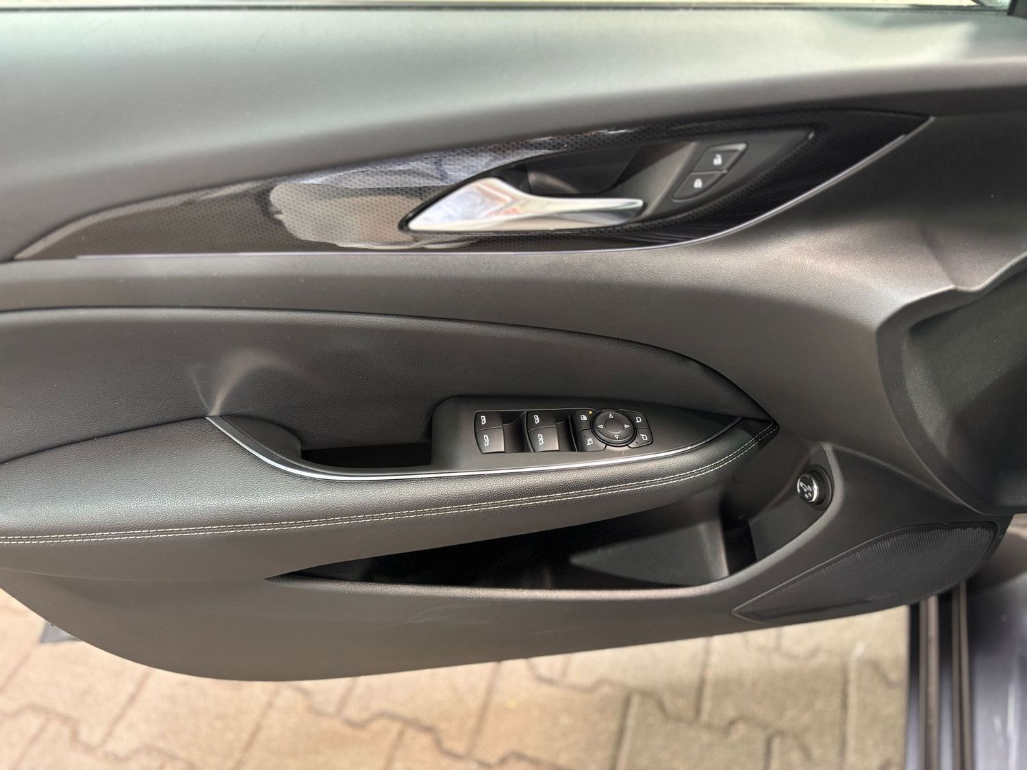 Fahrzeugabbildung Opel Insignia 2.0 CDTI Elegance#LED#Kamera#Spur