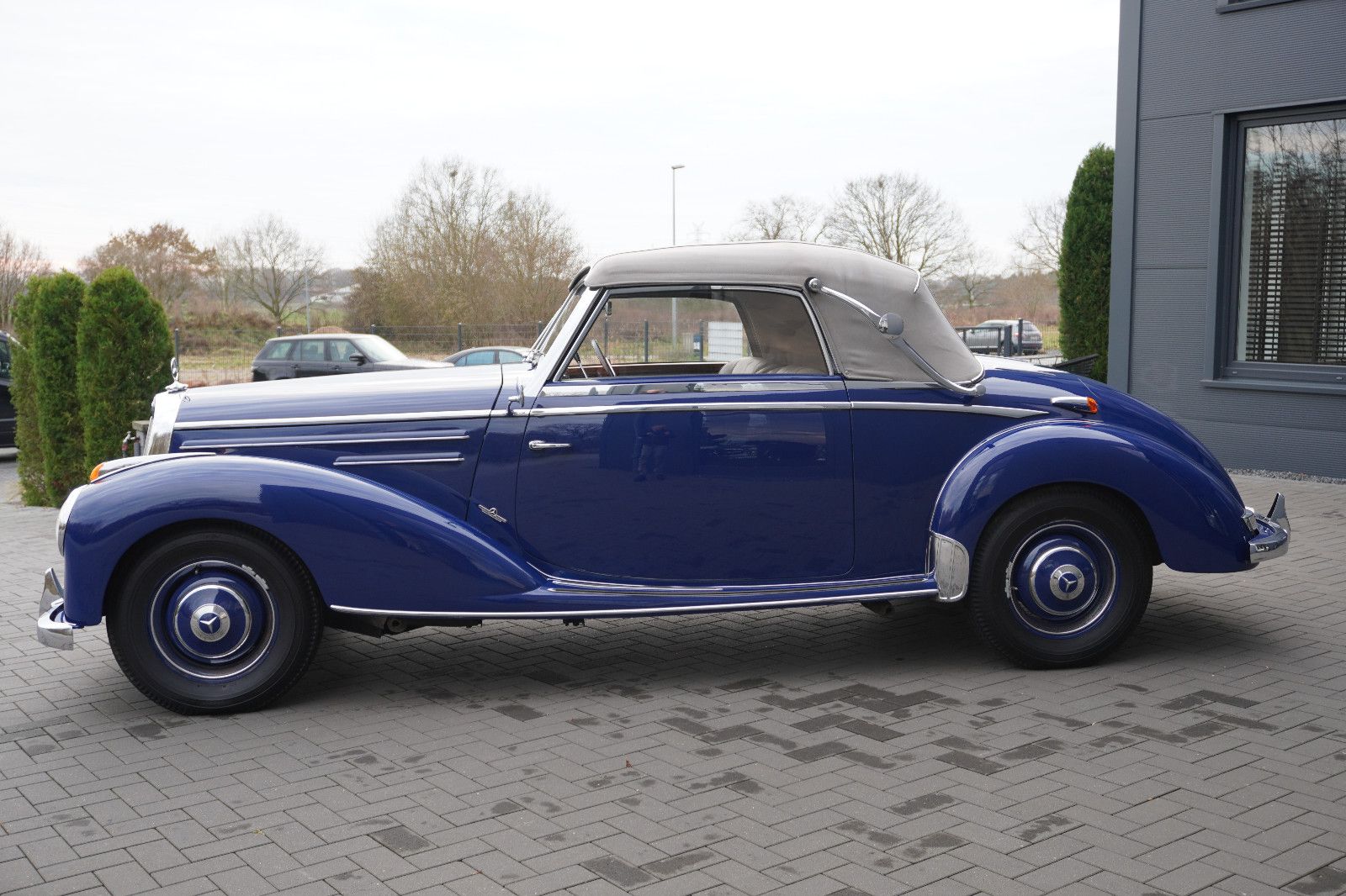 Fahrzeugabbildung Mercedes-Benz 220 A Cabriolet