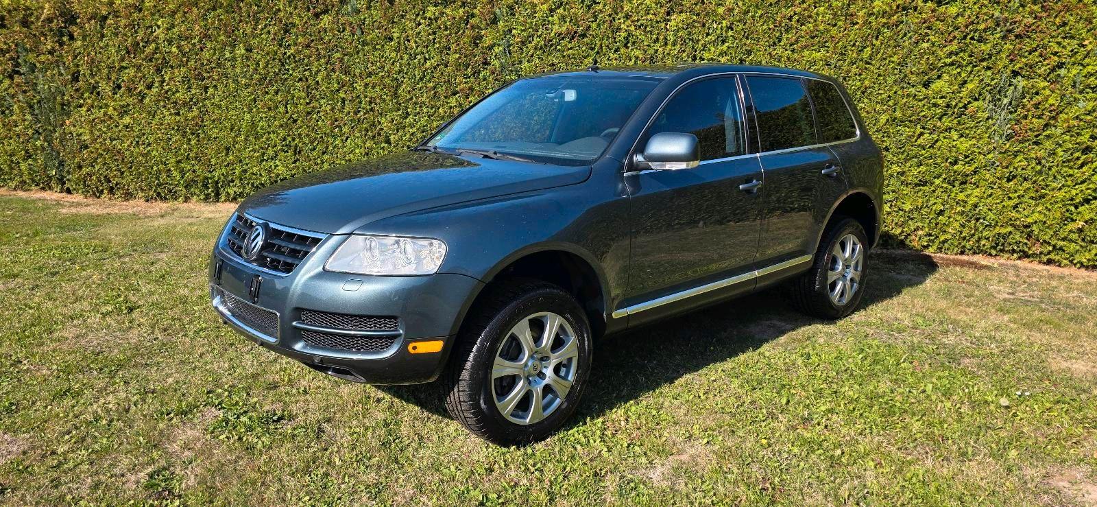 Volkswagen Touareg 2004 — rear view