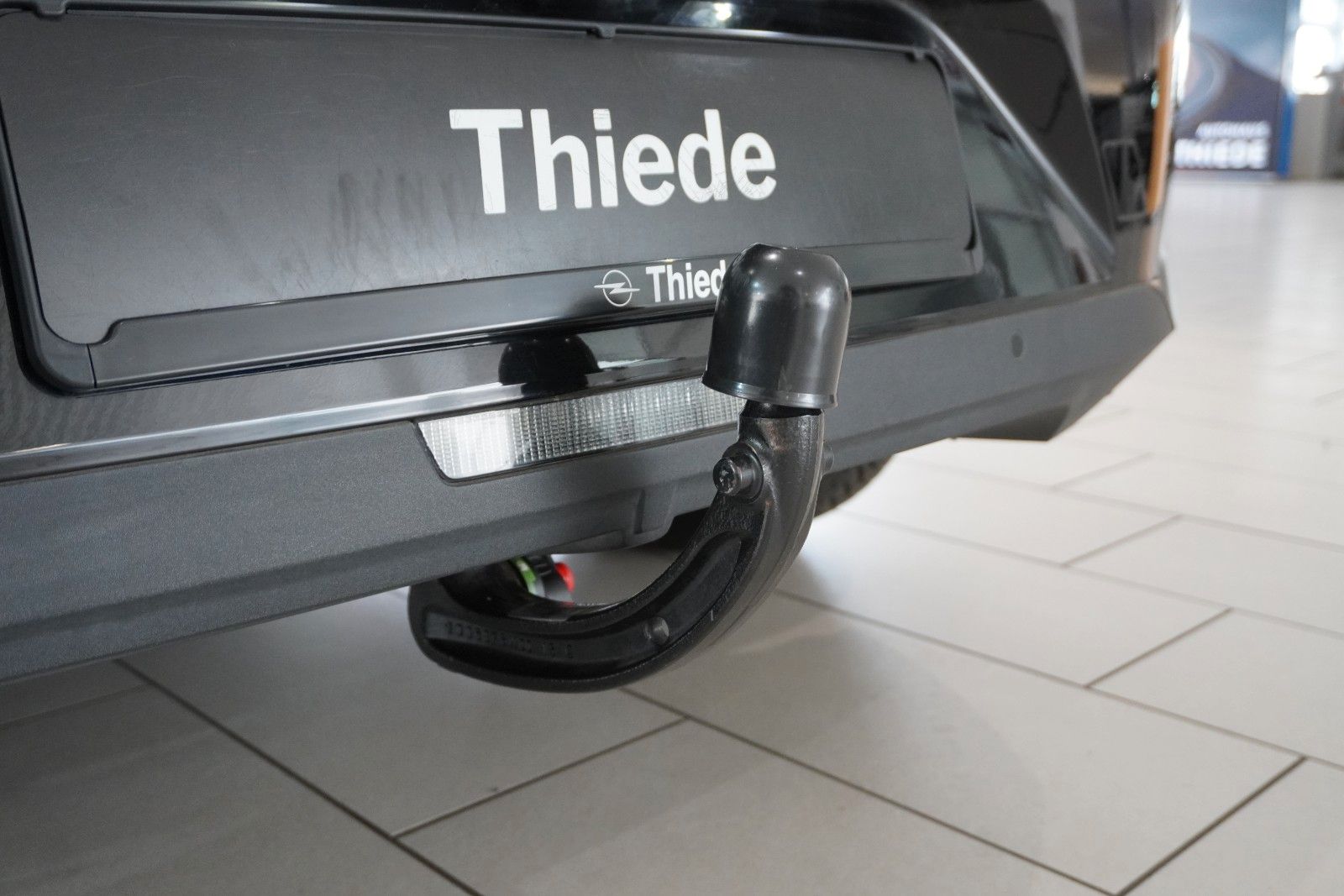 Fahrzeugabbildung Opel Astra L Lim. 1.6 HYBRID EDITION NAVI/KAMERA/AHK