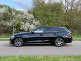 BMW 320d Automatik - Laser - HUD - Driving Assistent - BMW 320 Gebrauchtwagen in Karlsruhe
