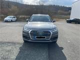 Audi Q5 grau-metallic - Audi: Geländewagen, Metallic