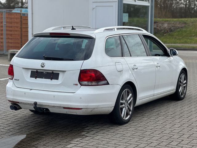 Fahrzeugabbildung Volkswagen Golf 1.4 TSI Highline Variant Motor läuft